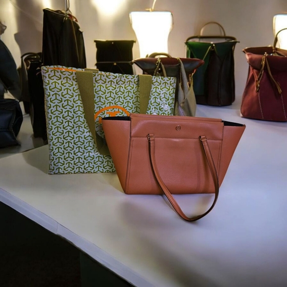 Tory Burch Parker Tote Tan - Picture 2 of 8